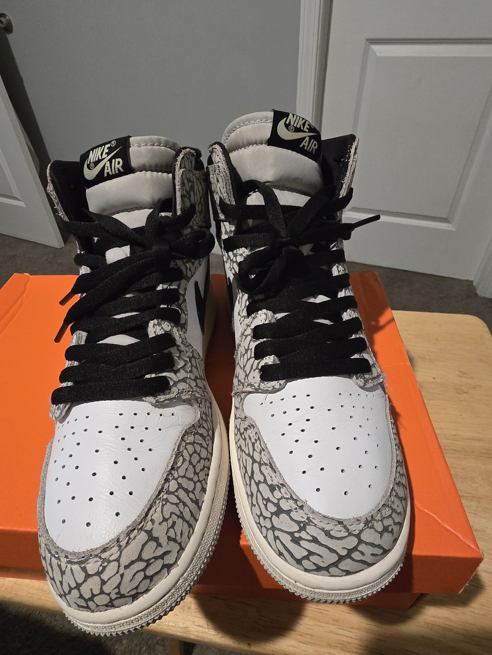 Nike Air Jordan 1 Retro High White Cement Elephant Print DZ5485-052 Sezi 7Y - Picture 2 of 10
